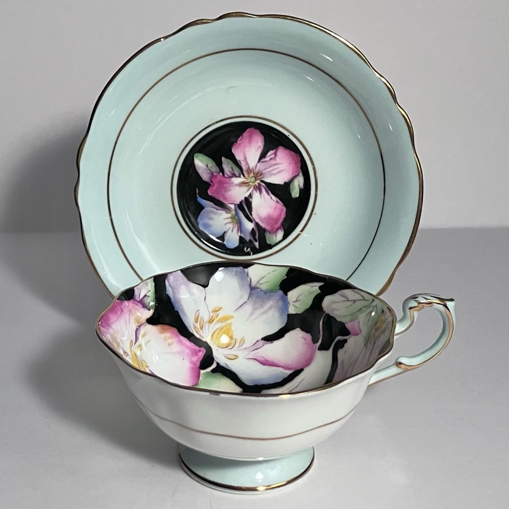 PARAGON Double Warrant BLACK PRIMROSE Cup & Saucer / 1940s ENGLAND Bone China
